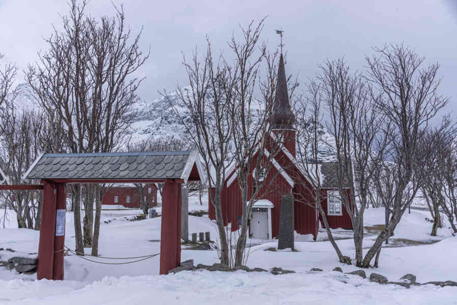 Noruega - islas Lofoten 106 - Flakstad - iglesia de Flakstad.jpg